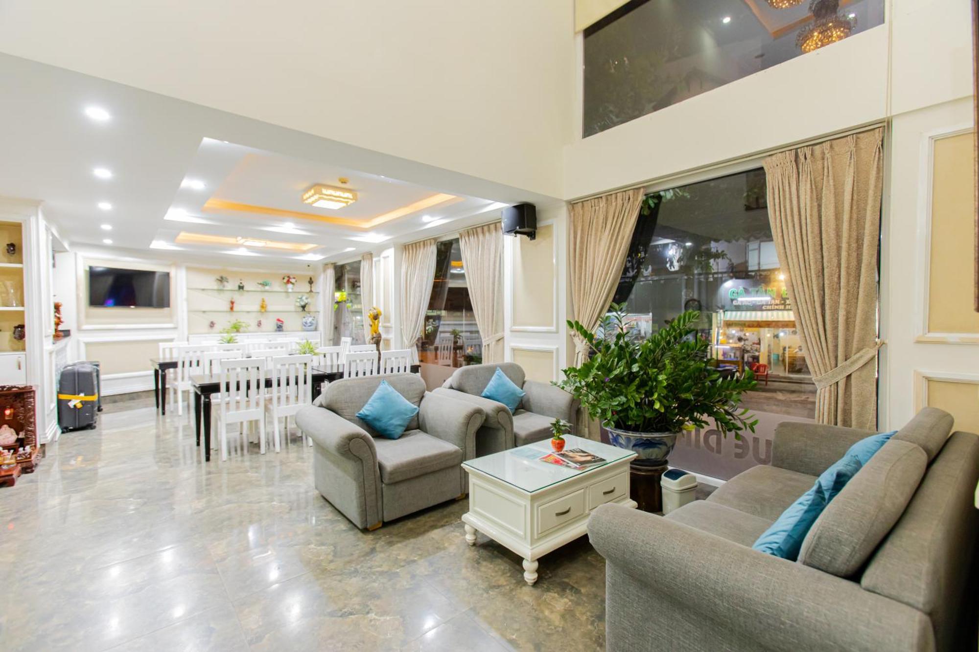 Blue Diamond Airport - San Bay Tan Son Nhat Cidade de Ho Chi Minh Exterior foto